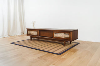 SHIGIYAMA YUGA優雅 TV Board