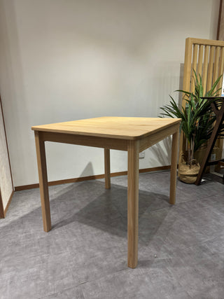 WOW Extension Dining Table