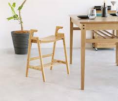 ICHIBA Crest Arm Entrance Chair